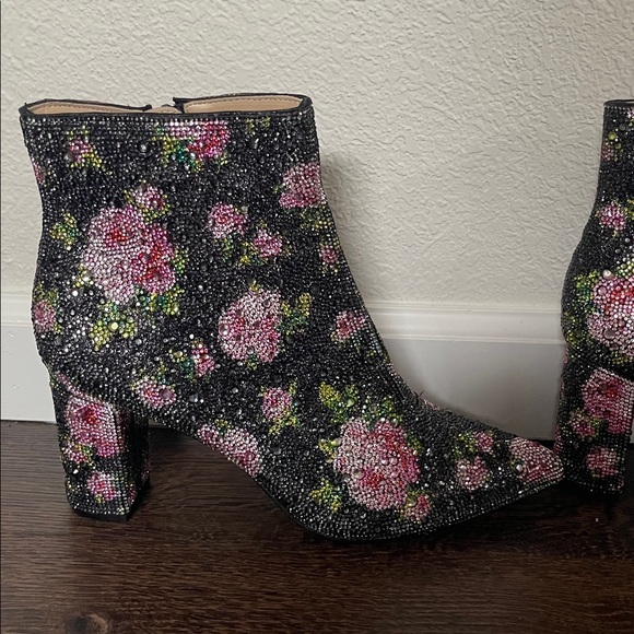 Betsey Johnson Women's Sb-Cady Ankle Boot Size 11 - Picture 6 of 16